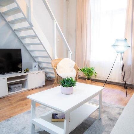 Apartment In Super Location M9 Budapest Luaran gambar