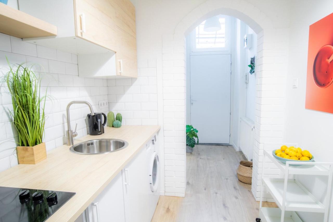 Apartment In Super Location M9 Budapest Luaran gambar